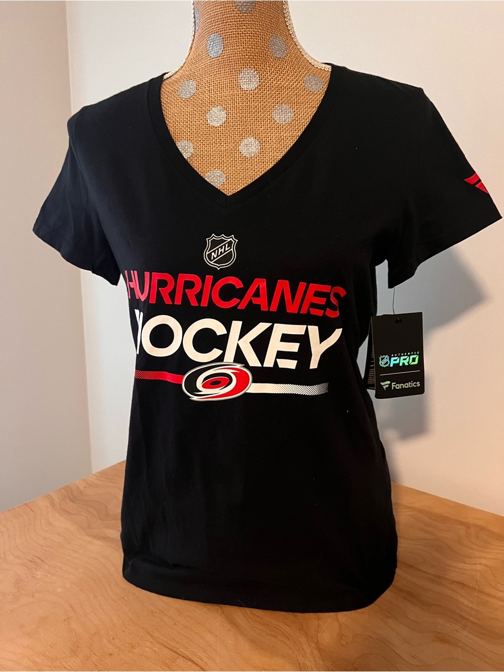 NHL Hurricanes Ice Hockey T-shirt NWT